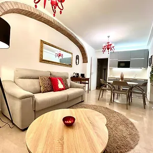 Rosso Suite-free Parking Verona